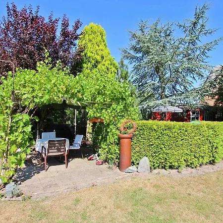 Einfache Camping Huette See Holiday home *