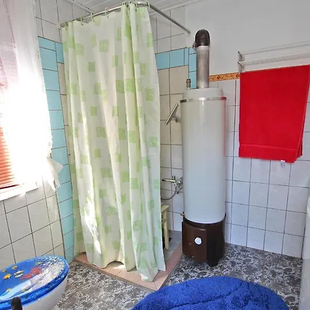 Einfache Camping Huette See